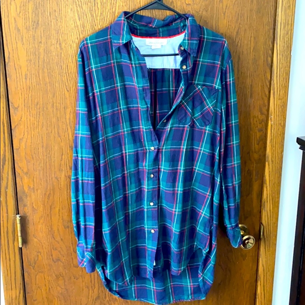 button up plaid shirt!